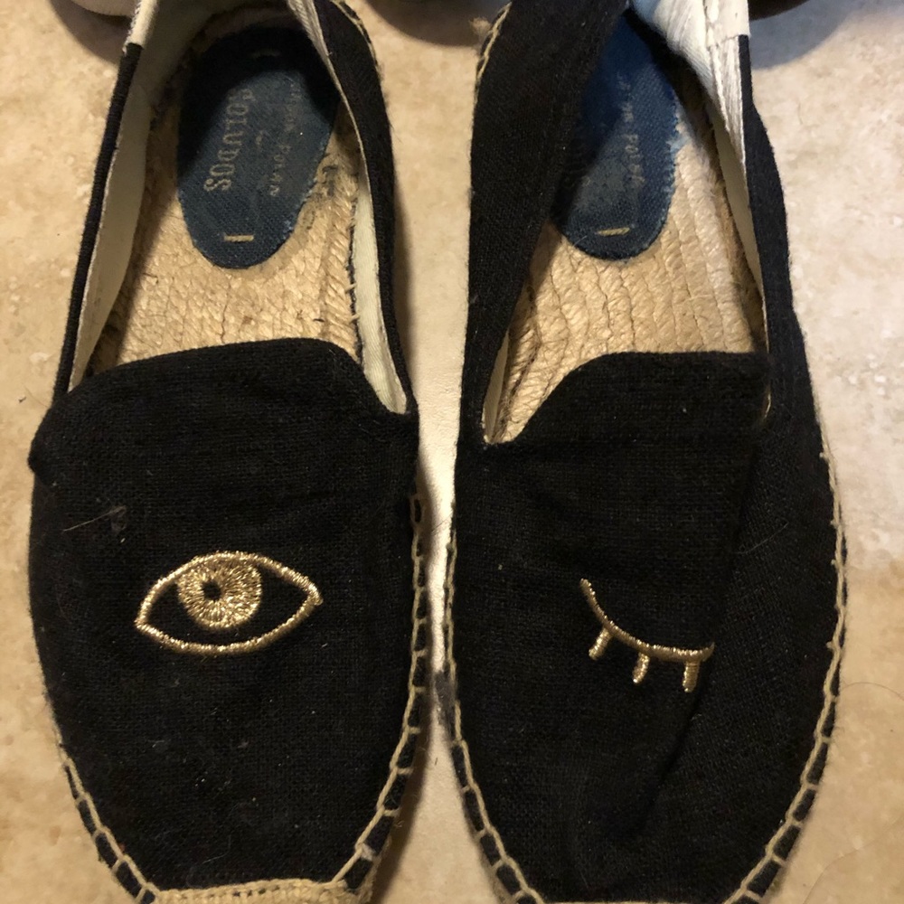 Black flats